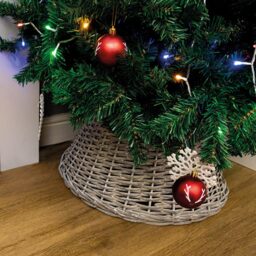 St Helens Brown Wicker Christmas Tree Skirt 28 x 57cm - Wilko - thumbnail 4
