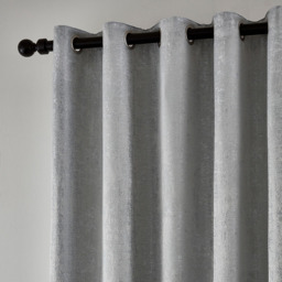 Helena Springfield Roma Lined Silver Eyelet Curtains 168 x 183cm - Size: W 168 x D 183cm - Wilko - thumbnail 3