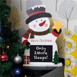 St Helens Wooden White Snowman on Stand with Chalkboard - Size: 500 x 310 x 90cm - Wilko - thumbnail 7