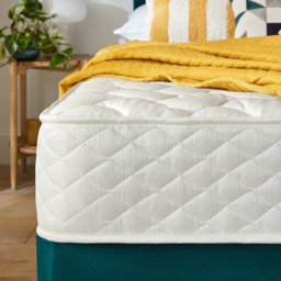 Silentnight Essentials King Size Open Coil Spring Memory Foam Mattress - White - Wilko - thumbnail 6