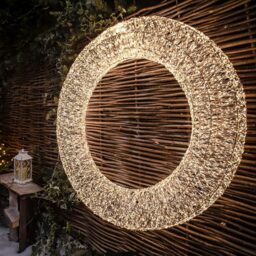 The Christmas Centre 15000 Warm White LED Micro Lights Pre-Lit Gold Light-Up Wreath 116cm - Size: 116 x 116 x 22cm - Wilko - thumbnail 4