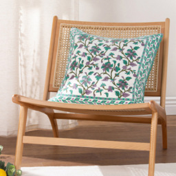 Paoletti Mentera Oasis Green Lilac Floral Velvet Cushion - Size: 50 x 50 cm - Wilko - thumbnail 3
