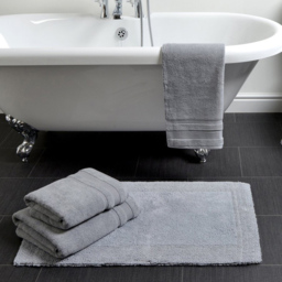 Allure Bath Fashions Elegance Dove Grey Reversible Bath Mat 53 x 85cm - Wilko - thumbnail 3
