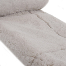 Divante Mink Rabbit Faux Fur Throw 127 x 152cm - Wilko - thumbnail 4