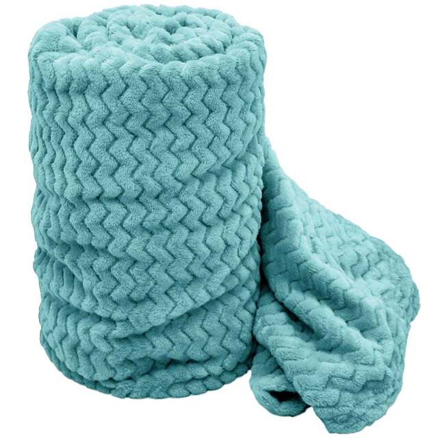 Velosso Duck Egg Moda Throw 150 x 200cm - Size: 150 x 200 x 1cm - Wilko - image 1