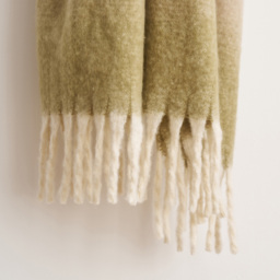 Cloud Touch Ombre Faux Mohair Fringed Green Throw 130 x 170cm - Size: 130 x 170 x 0.5cm - Greenoal - Wilko - thumbnail 5