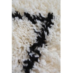 Homemaker Multicolour Zig-Zag Snug Shaggy Rug 100cm - Size: 100 x 100cm - Wilko - thumbnail 3