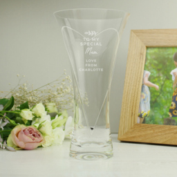 Personalised Memento Personalised Free Text Botanical Hand Cut Diamante Heart Vase - Size: 1.4 x 2.5 x 1.4cm - Clear - Wilko - thumbnail 4