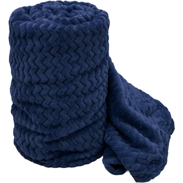 Velosso Navy Moda Plush Throw 127 x 152cm - Size: 127 x 152 x 1cm - Wilko - image 1
