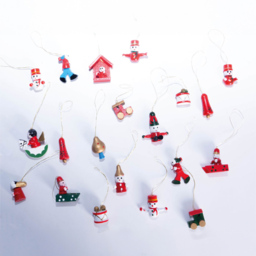 St Helens Wooden Christmas Hanging Ornaments 20 Pack - MULTI - Wilko - thumbnail 6