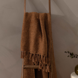 Yard Candar Ginger Textured Boucle Throw - Size: 170 x 130 x 1cm - Orange - Wilko - thumbnail 3