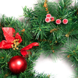 Best Artificial Red Christmas Garland 180cm - Wilko - thumbnail 6
