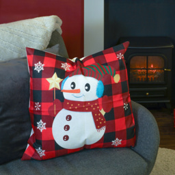 Xmas Haus Festive Black and Red Plaid Snowman Christmas Cushion 45 x 45cm - Size: 450 x 450 x 150cm - Wilko - thumbnail 3
