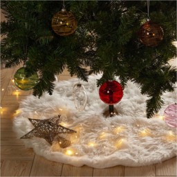 Christmas Tree Skirt - Size: 0.2 x 90 x 90cm - White - Living and Home - Wilko - thumbnail 7