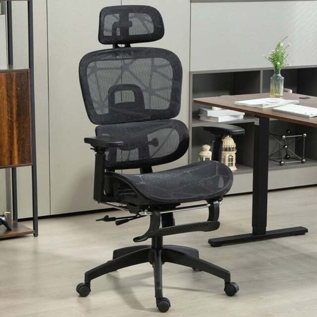 Portland Black Ergonomic Swivel Office Chair Swivel with 3D Armrest - Size: 122 x 64 x 66cm - Wilko - image 1