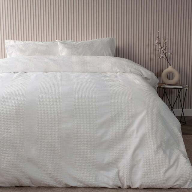 Serene Waffle Stripe Super King Size White Duvet Set - Wilko - image 1
