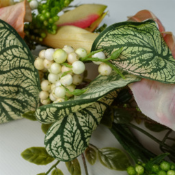 Leaf Pink Lily Artificial Wreath 60cm - Size: 60 x 60 x 10cm - Green - Wilko - thumbnail 4