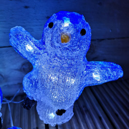 Samuel Alexander 30 Ice White LED Acrylic Penguins Christmas Decoration Set of 3 - Size: 23 x 23 x 5cm - Wilko - thumbnail 7