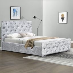 Small Double Silver Crushed Velvet Diamante Chesterfield Bed - Wilko - thumbnail 1