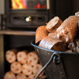 Hotmax High Density Pure Wood Eco Fuel Logs 20kg - Size: 70 x 50 x 30cm - brown - Wilko - thumbnail 3