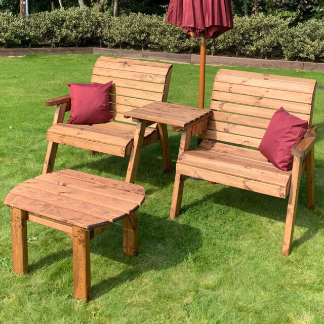 Charles Taylor Grand Straight Companion Seat with Coffee Table and Red Cushions - Size: 2 Seater - Wilko - image 1