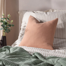 Yard Lark Pink Clay Muslin Cotton Cushion - Size: 45 x 45 cm - Yard Living - Wilko - thumbnail 3