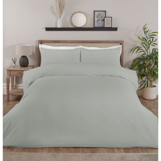 Divante Belgravia Super king Silver Waffle Duvet Cover and Pillowcase Set - Wilko - image 1