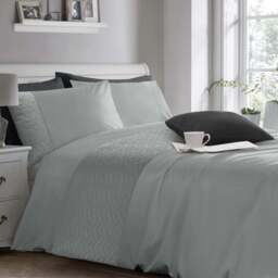 Velosso King Size Silver Quilted Geo Duvet Set - Grey - Wilko