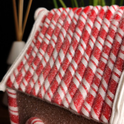 Samuel Alexander Gingerbread Santa Candy Cabin LED Christmas Decoration - Size: 20 x 13 x 13cm - Brown - Wilko - thumbnail 7