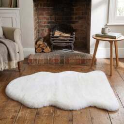 White Faux Rabbit Fur Rug 90 x 60cm - Wilko - thumbnail 7