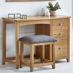 Julian Bowen Mallory Dressing Table Set - Size: 44 x 107 x 75cm - Brown - Wilko