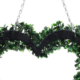 Living and Home Green Artificial Boxwood Leaves Heart Shape Wreath 42cm - Size: 42 x 35 x 3cm - Wilko - thumbnail 6
