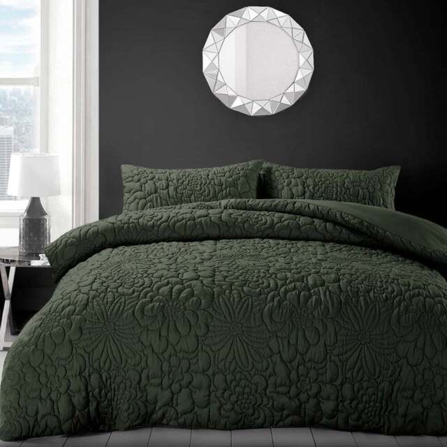 Velosso Alini Single Olive Quilted Duvet Set - Green - Wilko - image 1
