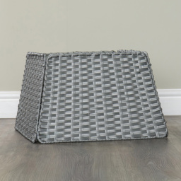 Samuel Alexander Grey Foldable Faux Rattan Christmas Tree Skirt 47cm - Size: 30 x 47 x 46cm - Wilko - thumbnail 4