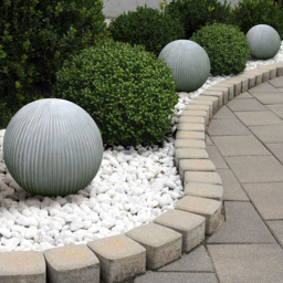 wilko Vertical Ribbed Light Grey Outdoor Decorative Ball 37.5cm - thumbnail 6