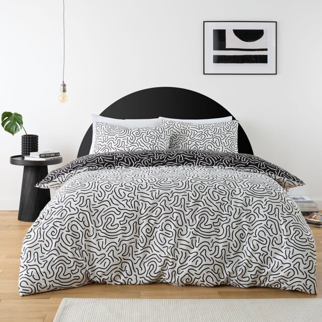 Berlin Doodle Duvet Set - White and Black/King - Wilko - image 1