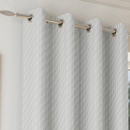 Enhanced Living Tokyo Grey Velvet Embossed Thermal Darkening Eyelet Curtains 117 x 137cm - Size: W 117 x D 137cm - Wilko - thumbnail 3
