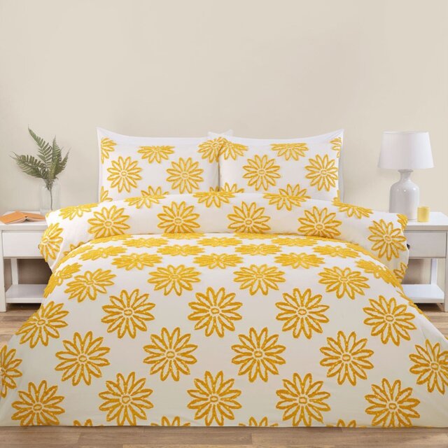 Alyssa Tufted Duvet Set Ochre and White/Single - Wilko - image 1