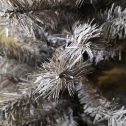 Samuel Alexander Colorado Grey Spruce Christmas Tree with Wrapped Branches 4ft - Wilko - thumbnail 4
