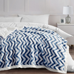 Velosso Navy Chevron Sherpa Throw 100 x 150cm - Wilko - thumbnail 5
