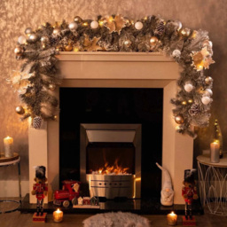 Marco Paul Silver Decorated Artificial LED Christmas Garland with Baubles 270cm - Size: 10 x 270 x 20cm - Wilko - thumbnail 3