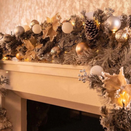 Marco Paul Silver Decorated Artificial LED Christmas Garland with Baubles 270cm - Size: 10 x 270 x 20cm - Wilko - thumbnail 7
