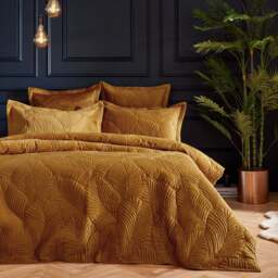 Paoletti Palmeria Single Gold Duvet Set - Wilko - thumbnail 1