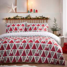 furn. Toddler Red Hide and Seek Santa Christmas Duvet Cover Set - Wilko