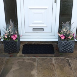 JVL Trellis Rubber Scraper Doormat 40 x 70cm - JVL Homewares - Wilko - thumbnail 3