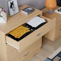 Vida Designs Riano 4 Drawer Pine Chest of Drawers - Brown - Wilko - thumbnail 6