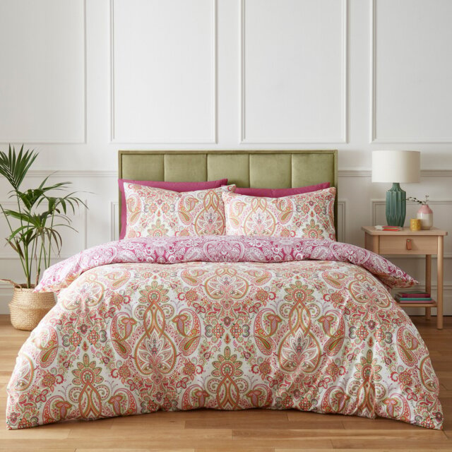 Maduri Duvet Set Superking - Size: Super King - Divante - Wilko - image 1