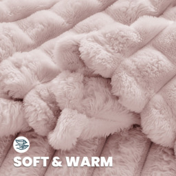 Velosso Blush Waffle Plush Throw 200 x 240cm - Size: 200 x 240 x 1cm - Wilko - thumbnail 4