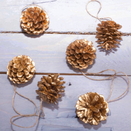 St Helens Gold Hanging Pinecones Ornaments 6 Pack - Size: 150 x 55 x 55cm - Wilko - thumbnail 5