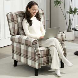 HOMCOM Brown Farmhouse Wingback Recliner Armchair with Footrest - Size: Single - Wilko